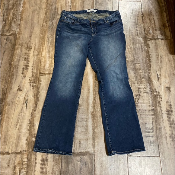 Torrid jeans with very slight boot cut. Size 20T